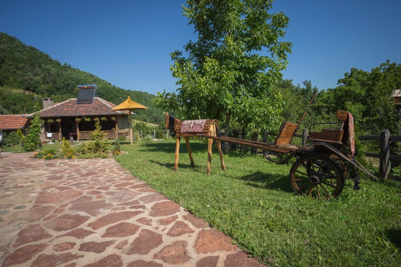 Seosko Domacinstvo „Gabar” Villa Custica Exterior photo